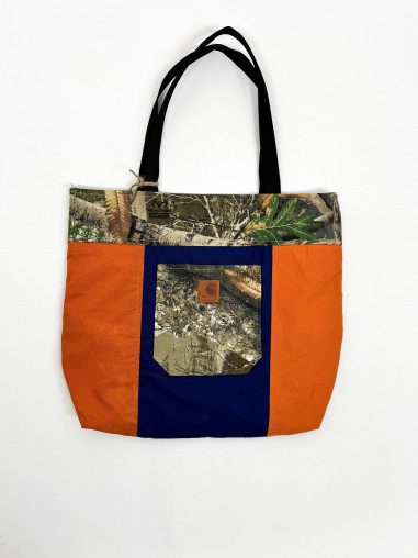 Carhartt Recycled Tote Bag – Sustainable, Unique, and Spacious